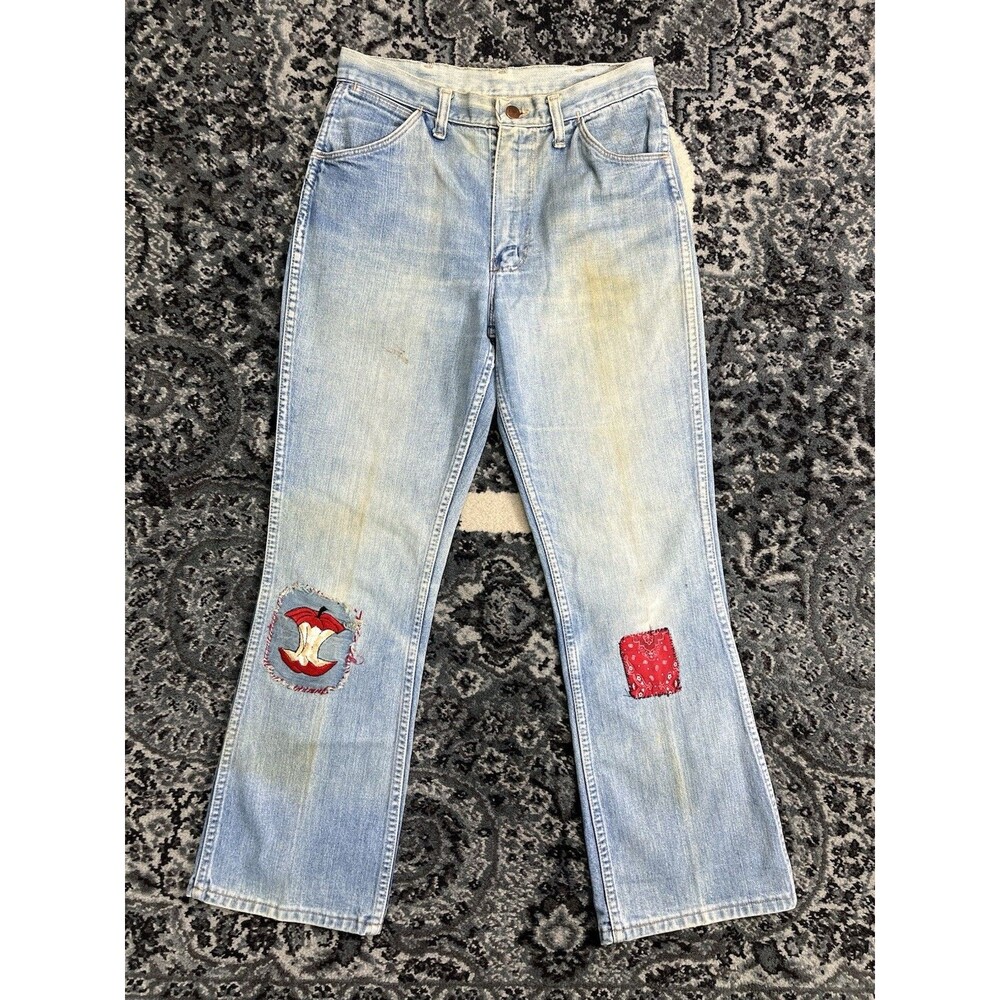 VTG 1960s Women Wrangler Light Wash Bell Bottom Flare Jeans  Size 31 Made In USA